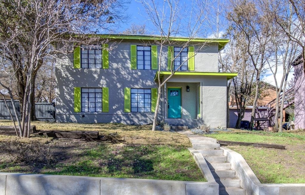 3904 Maplewood Ave - Photo 0