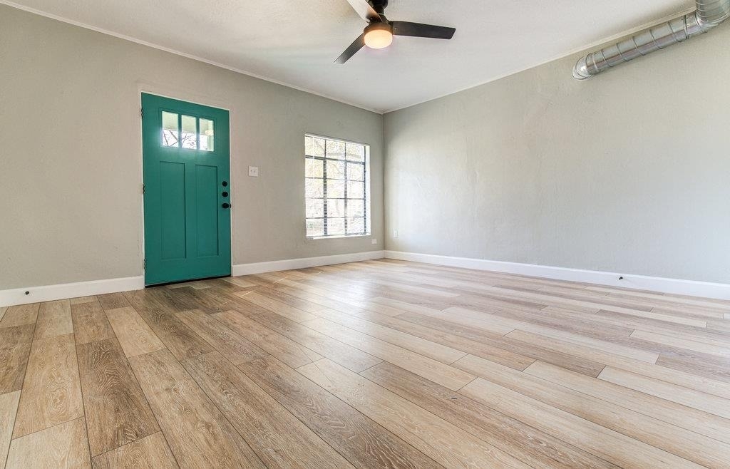 3904 Maplewood Ave - Photo 3