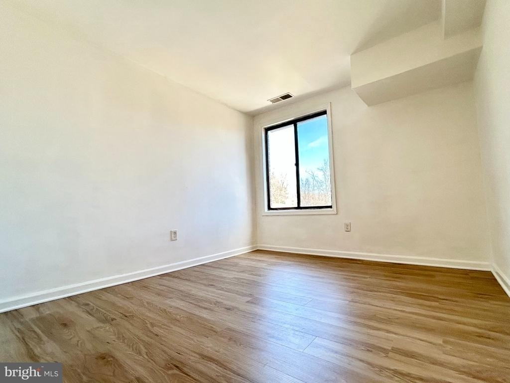 8721 Hayshed Lane - Photo 10
