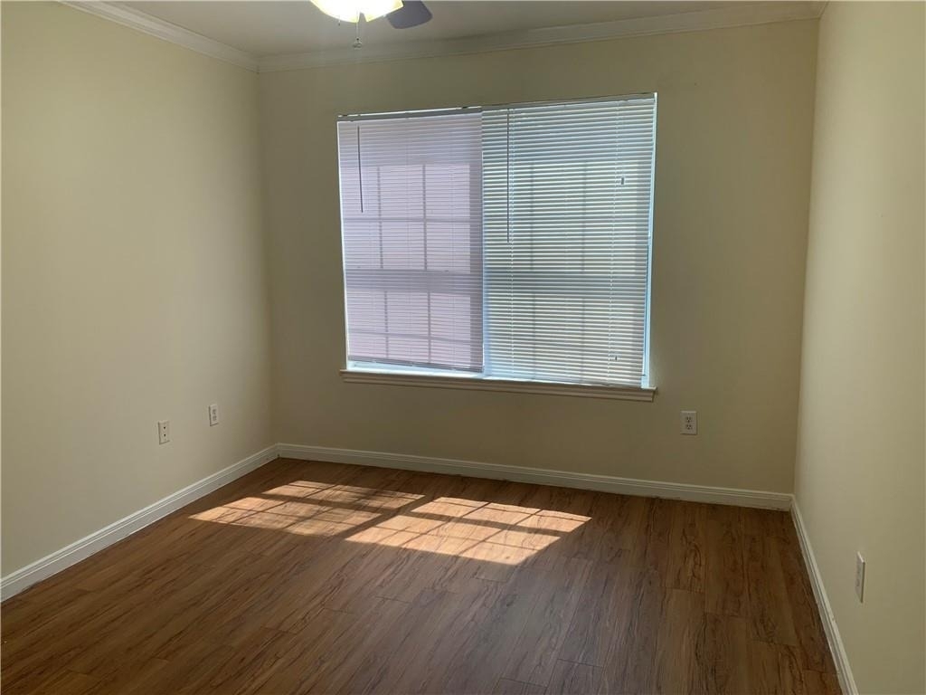 501 W 26th St - Photo 5