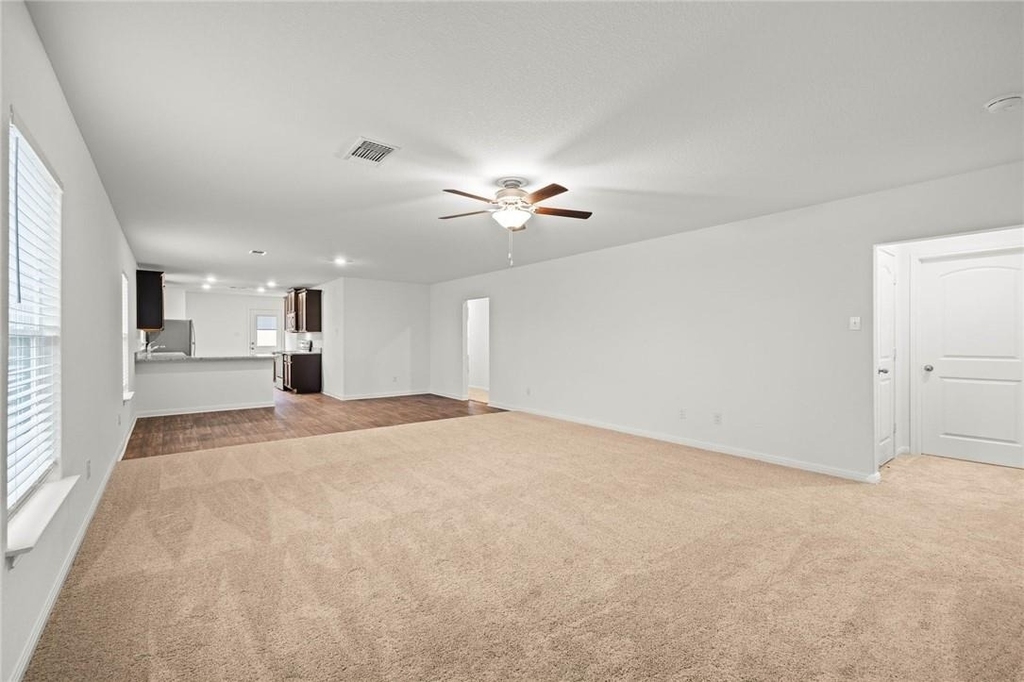 101 Fairfax Ln - Photo 5