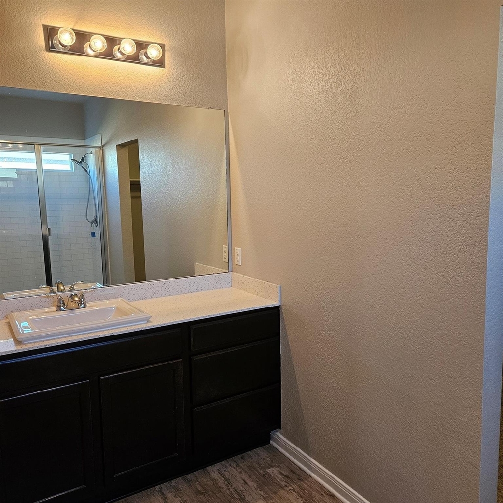 613 Donegal Ln - Photo 11