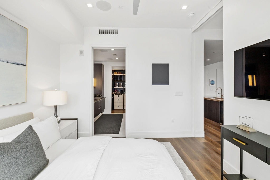 501 West Ave - Photo 15