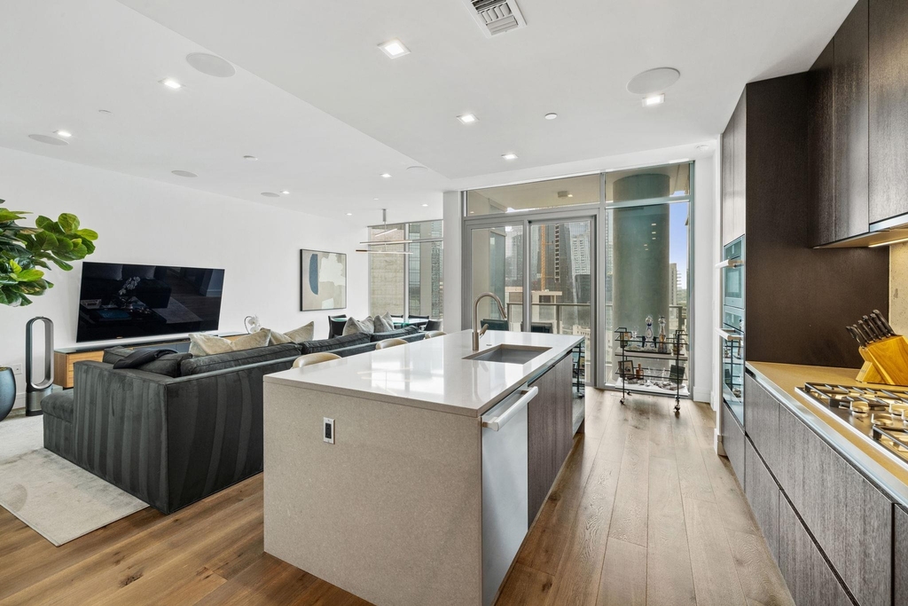 501 West Ave - Photo 5
