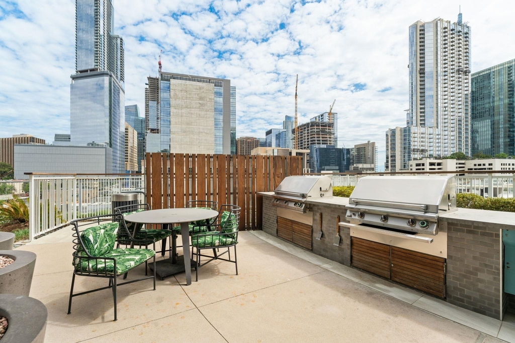 501 West Ave - Photo 30