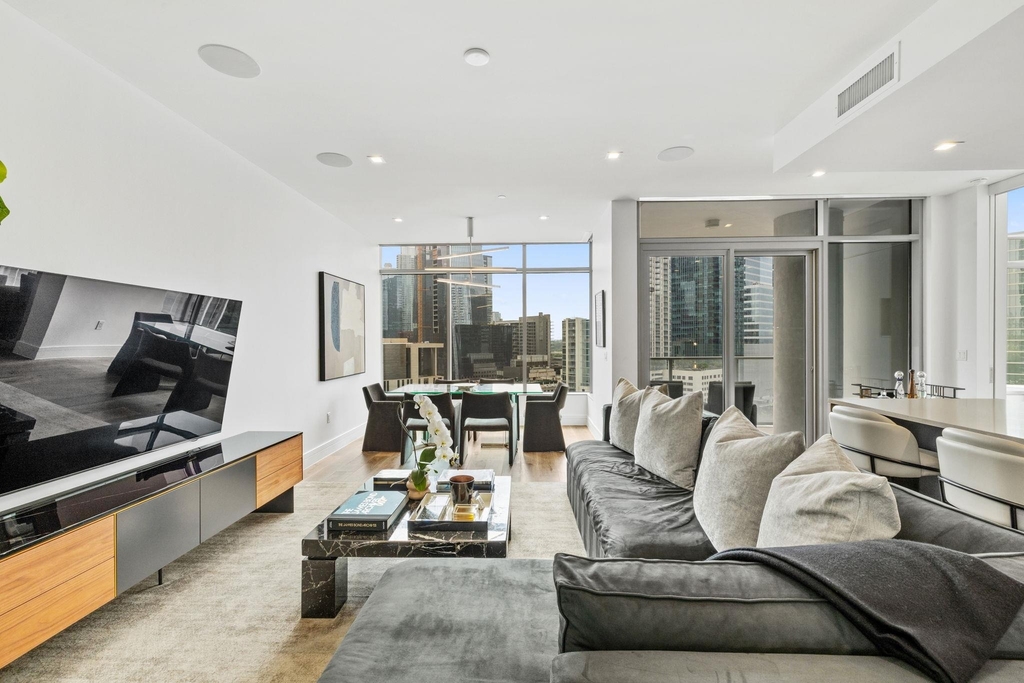 501 West Ave - Photo 9
