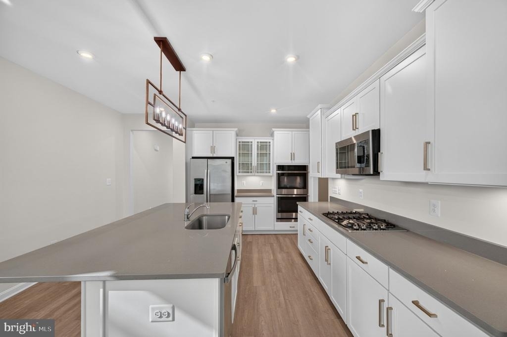 1528 Crampton Street - Photo 9