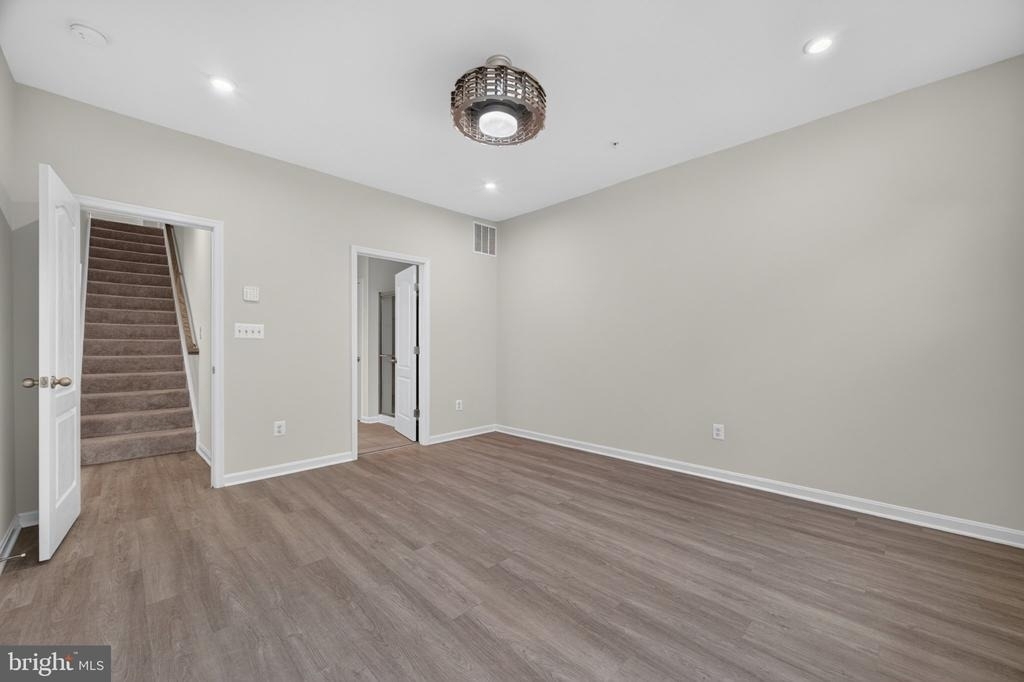 1528 Crampton Street - Photo 16