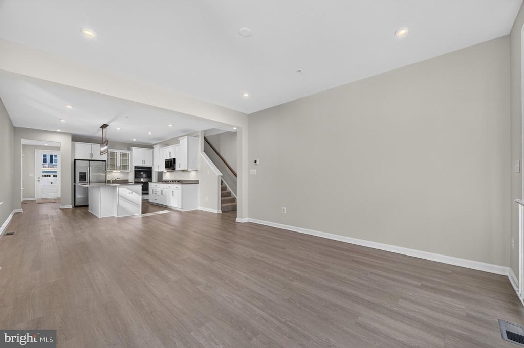 1528 Crampton Street - Photo 11