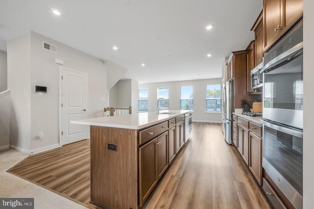 10303 Alta Place - Photo 2