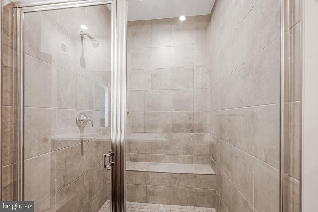10303 Alta Place - Photo 18