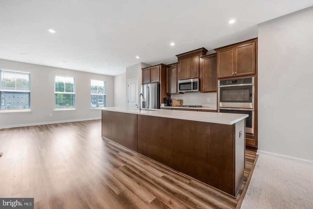 10303 Alta Place - Photo 3