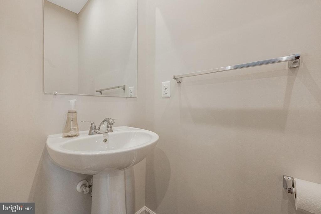 10303 Alta Place - Photo 11