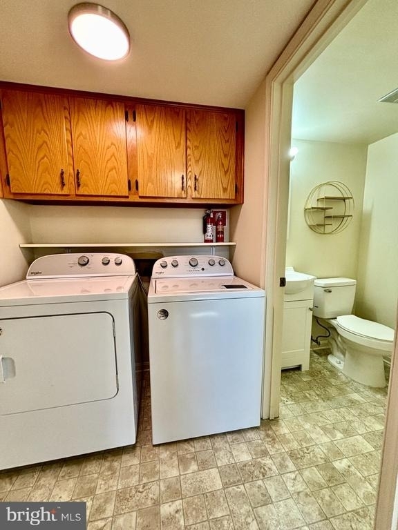405 Carroll Street - Photo 3