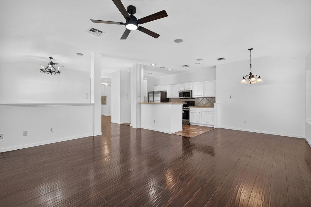 2113 Pearson Way - Photo 3