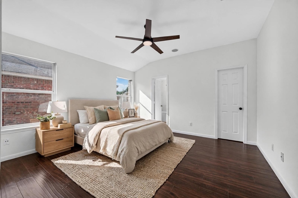 2113 Pearson Way - Photo 14