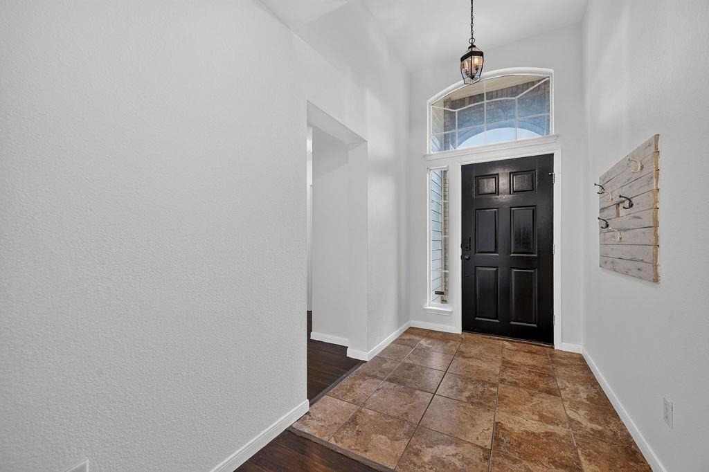 2113 Pearson Way - Photo 2