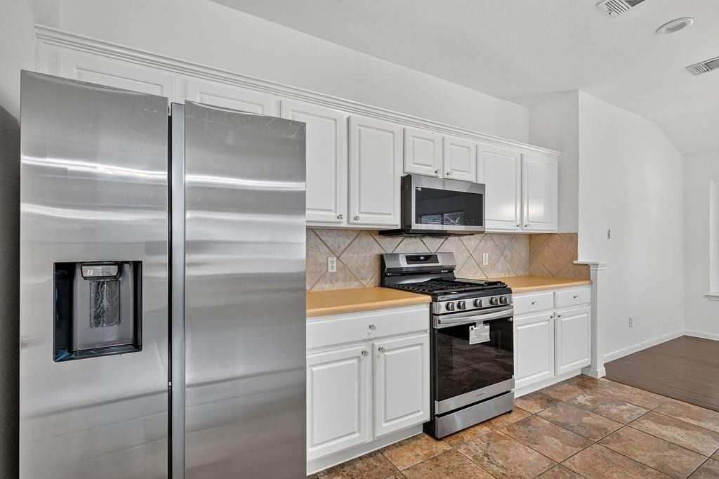 2113 Pearson Way - Photo 11