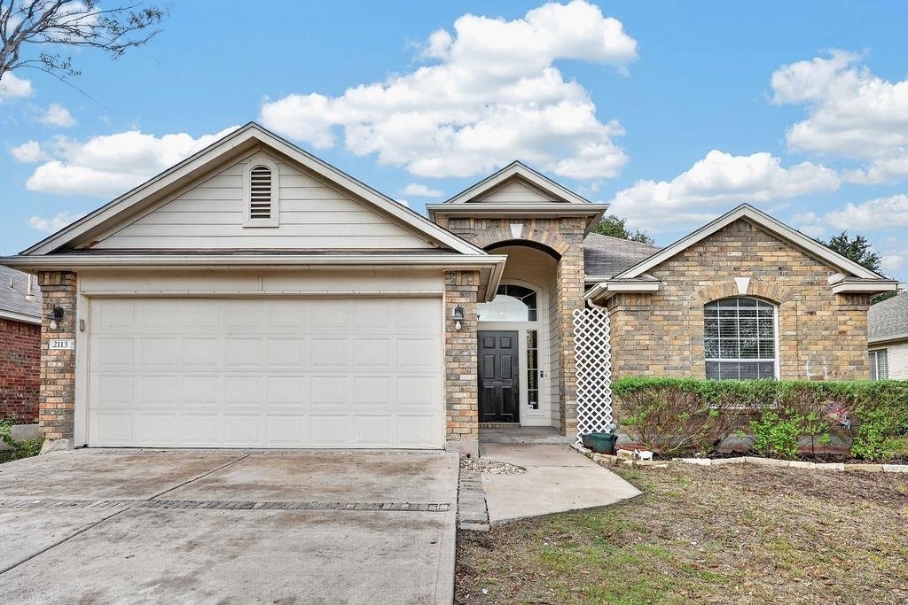 2113 Pearson Way - Photo 0
