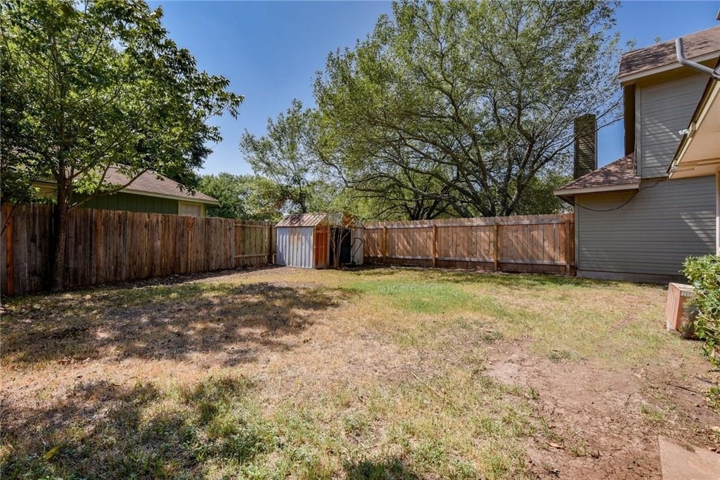 16803 Pocono Dr - Photo 26
