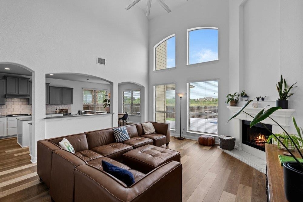 580 Clear Springs Holw - Photo 3