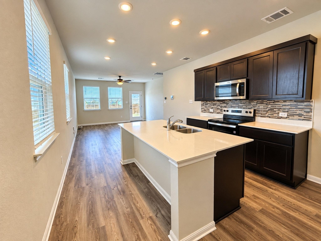 213 Escape Way - Photo 2