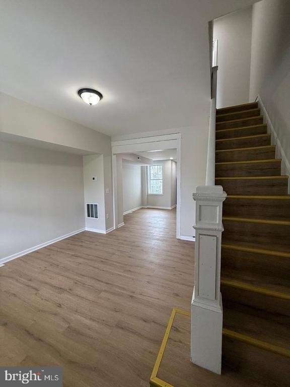 2810 E Chase Street - Photo 2