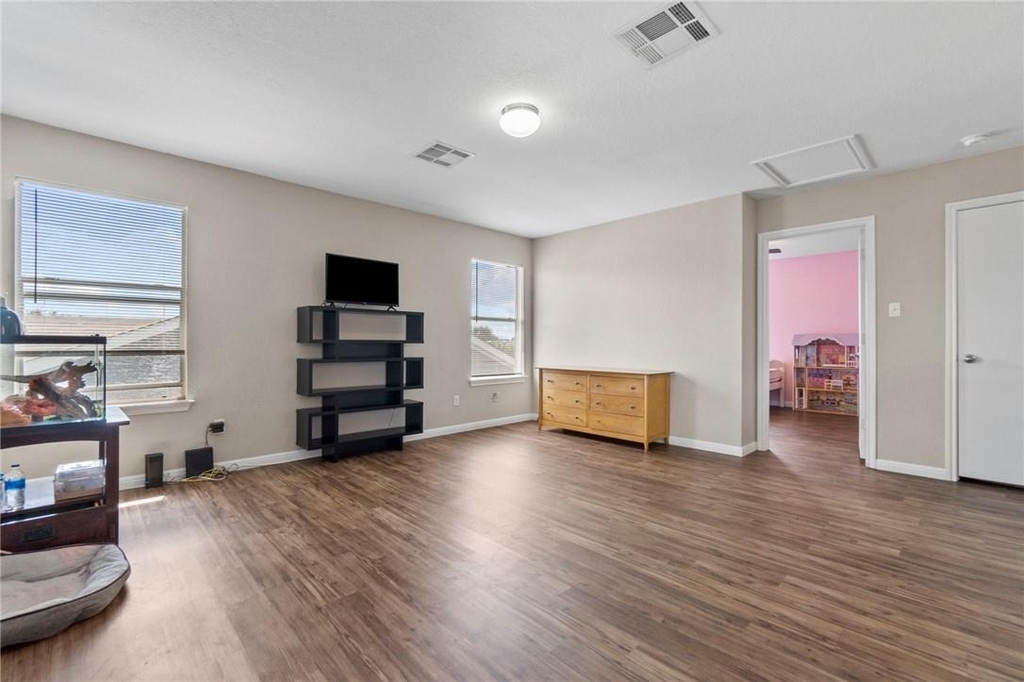 18425 Crestwind Ln - Photo 17