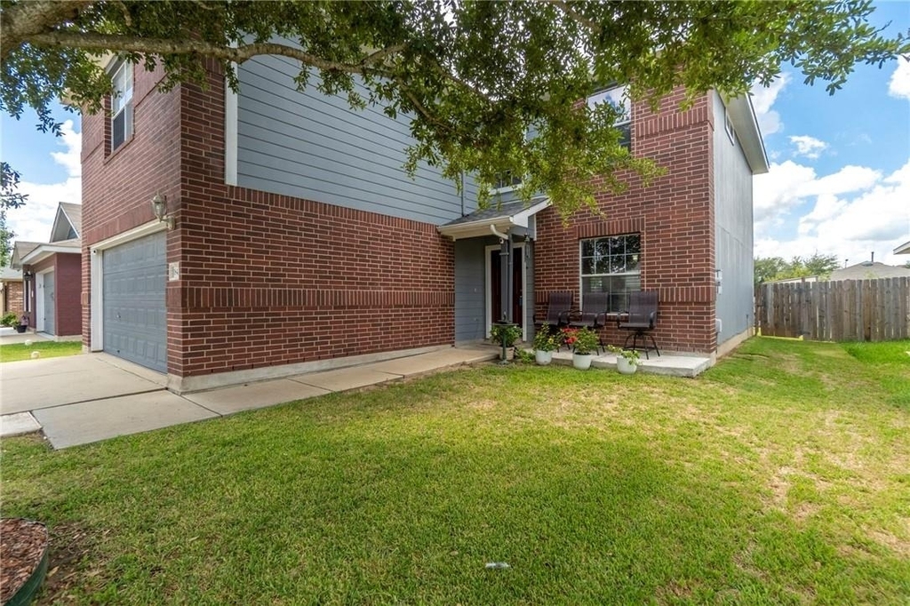 18425 Crestwind Ln - Photo 0