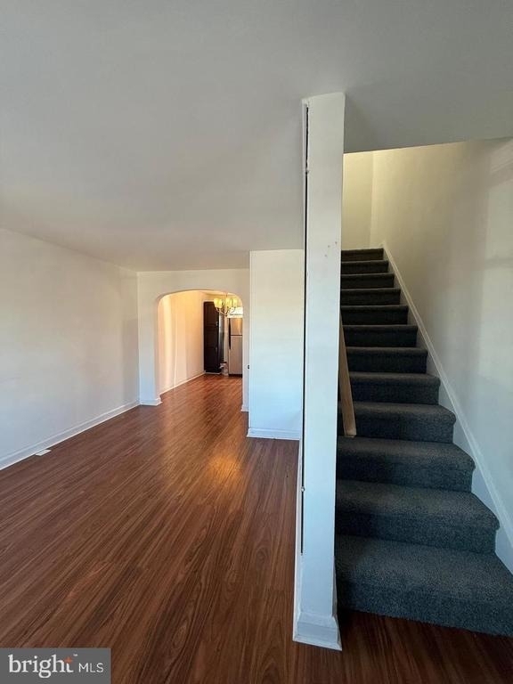 3641 Dudley Avenue - Photo 2