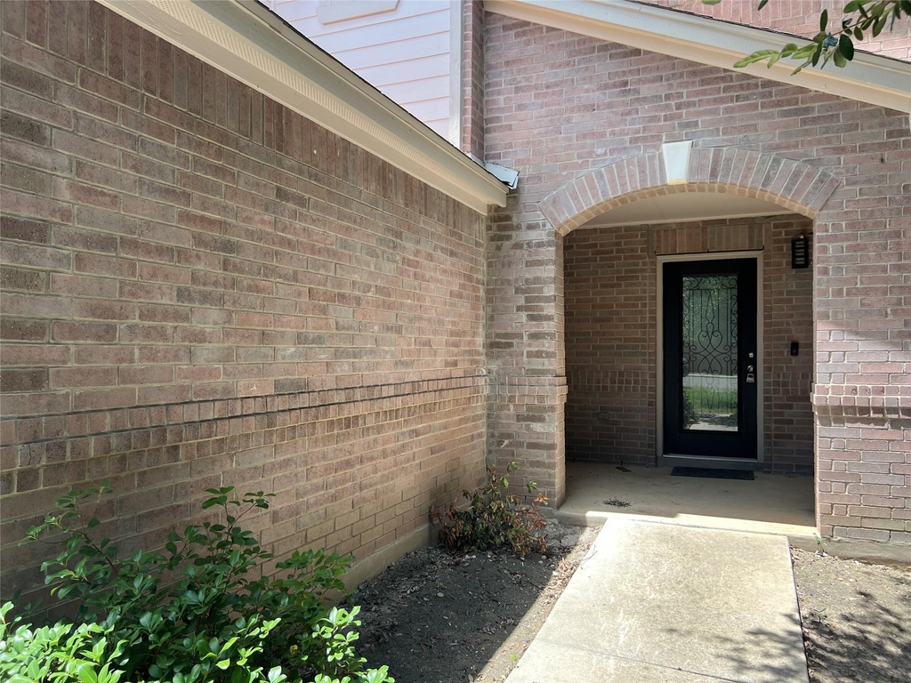 821 New Bridge Dr - Photo 1