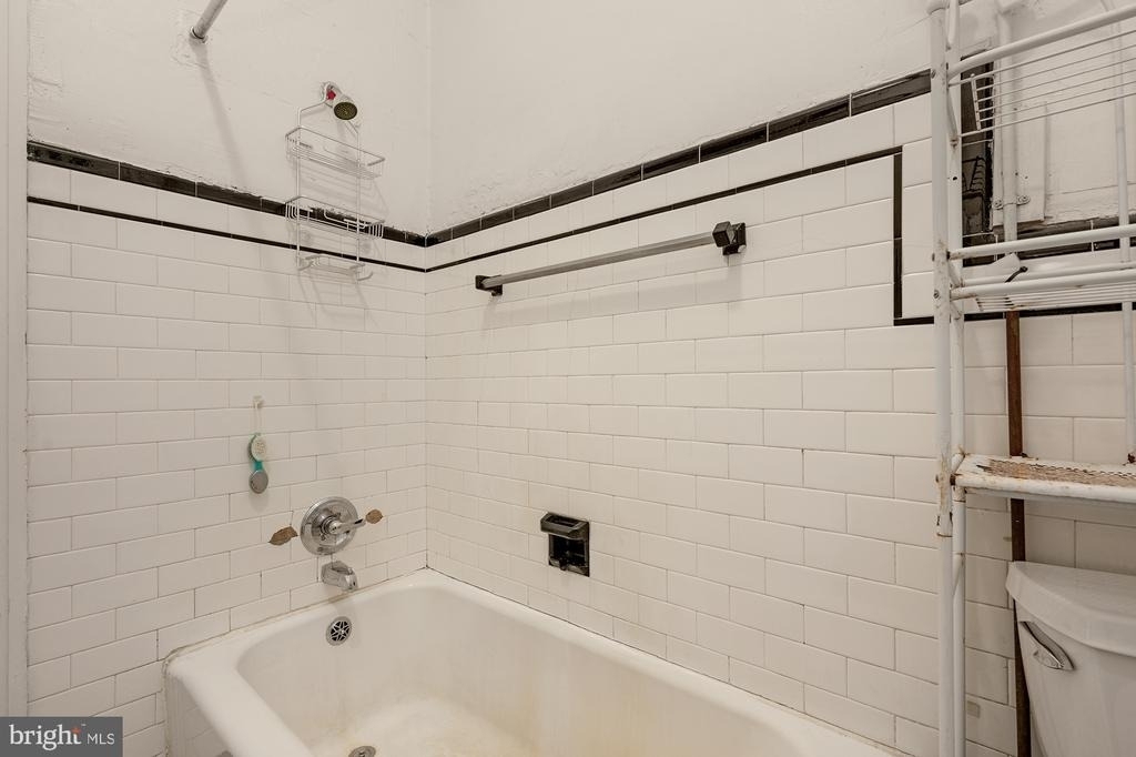 931 Saint Paul - Photo 15