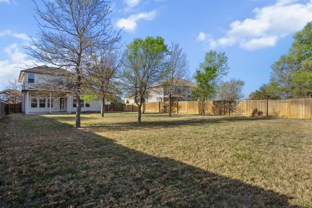 117 Draco St - Photo 36