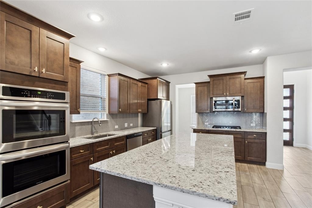 117 Draco St - Photo 8