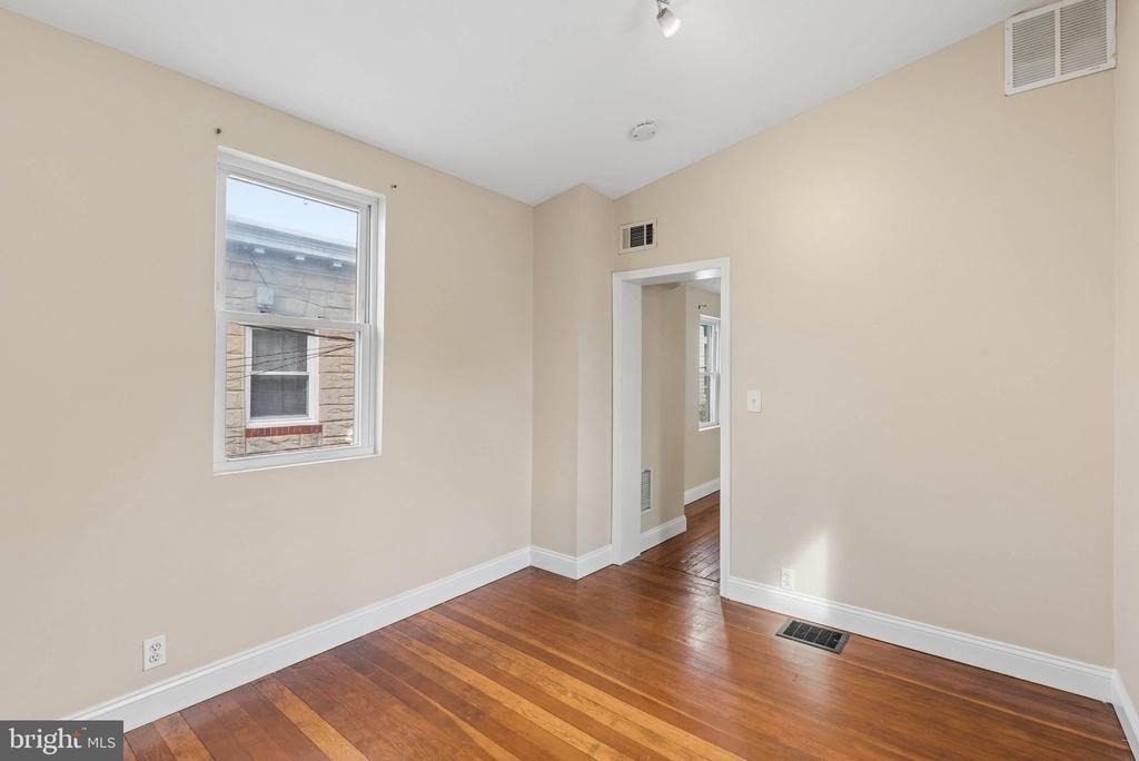 516 S Patterson Park Avenue - Photo 17