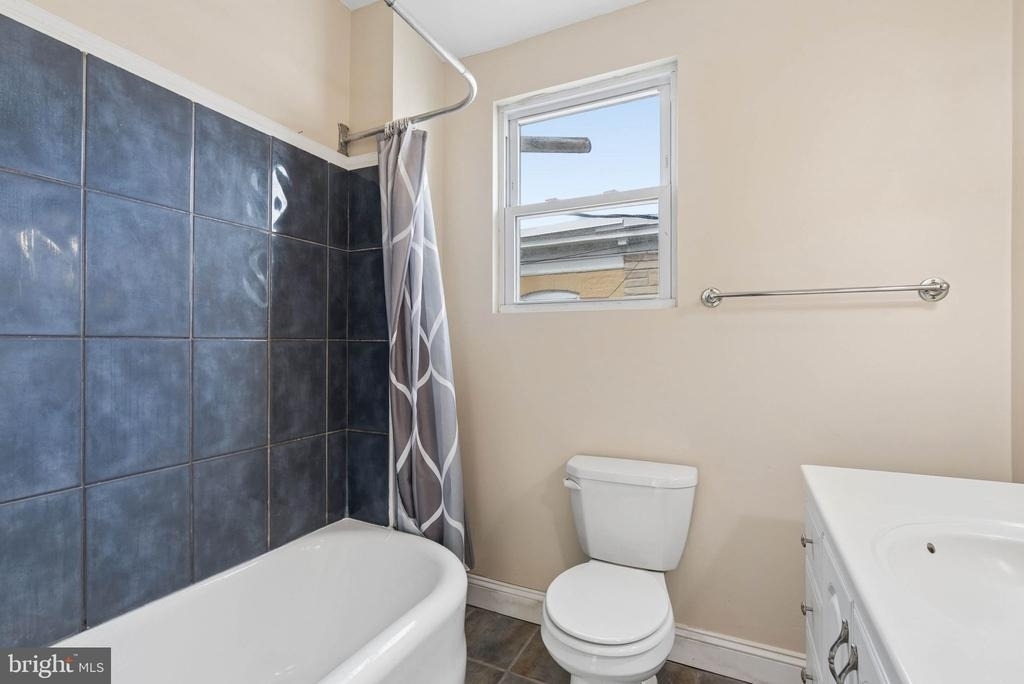 516 S Patterson Park Avenue - Photo 18