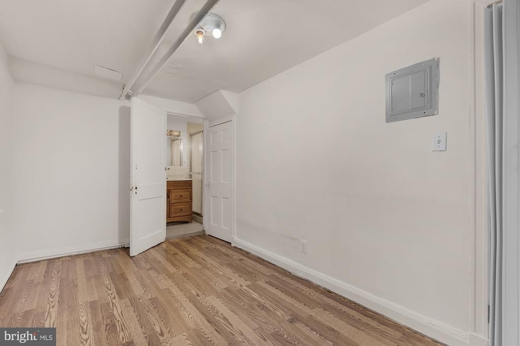 931 Saint Paul St Street - Photo 9