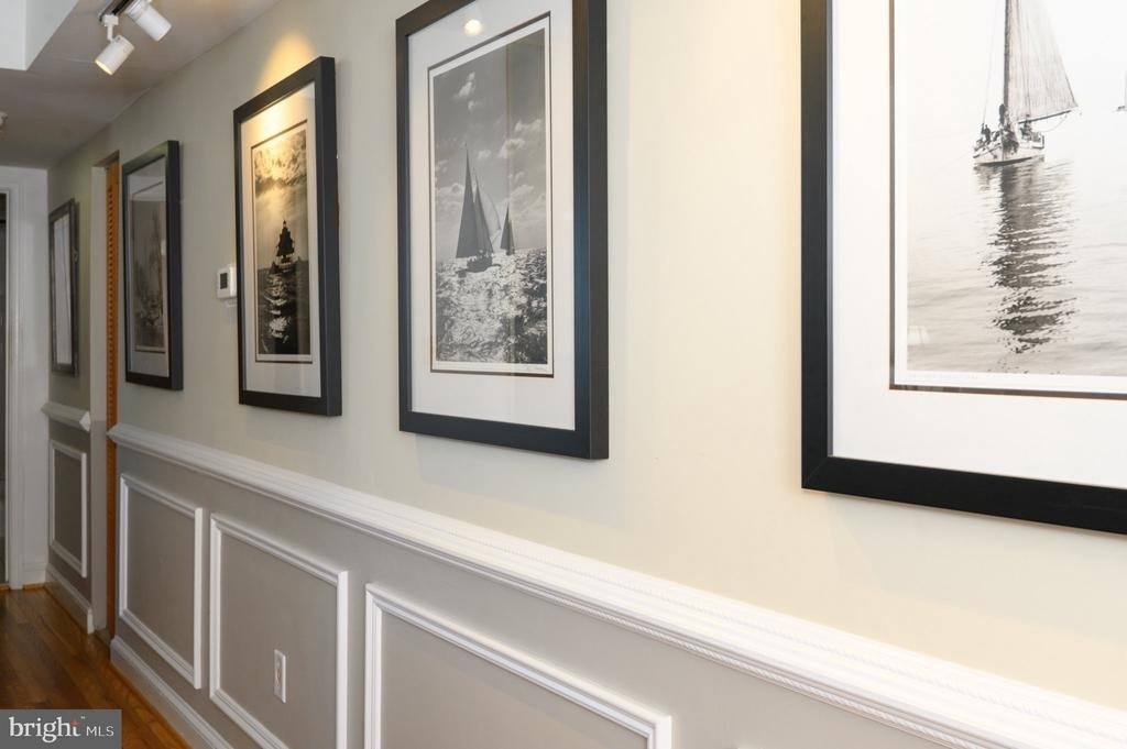 301 Burnside Street - Photo 5