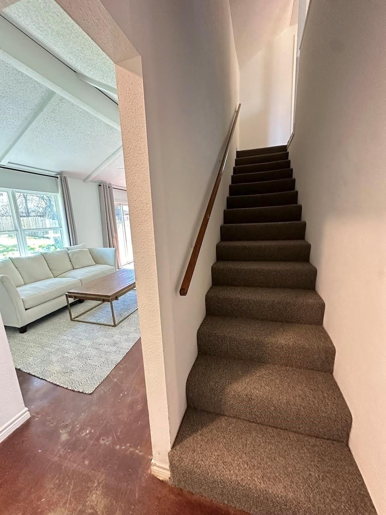6707 Capriola Dr - Photo 4