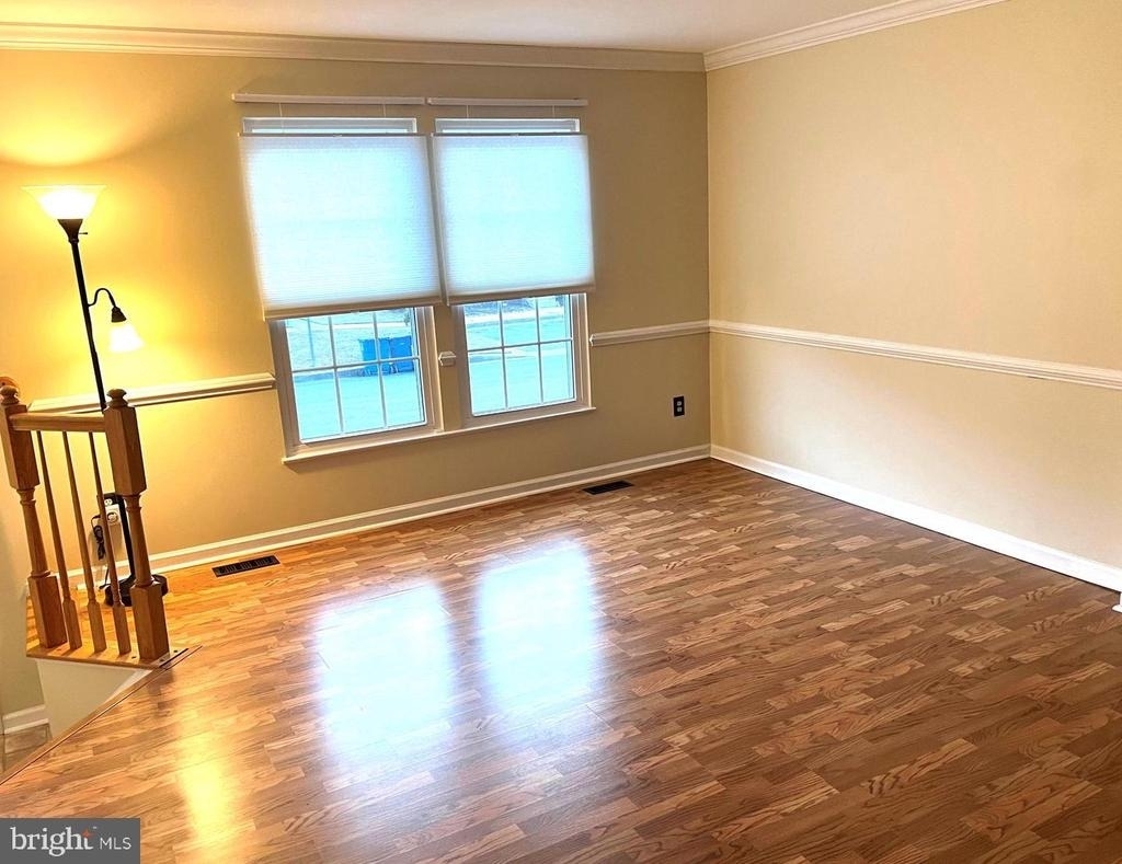 110 Abelia Drive - Photo 3