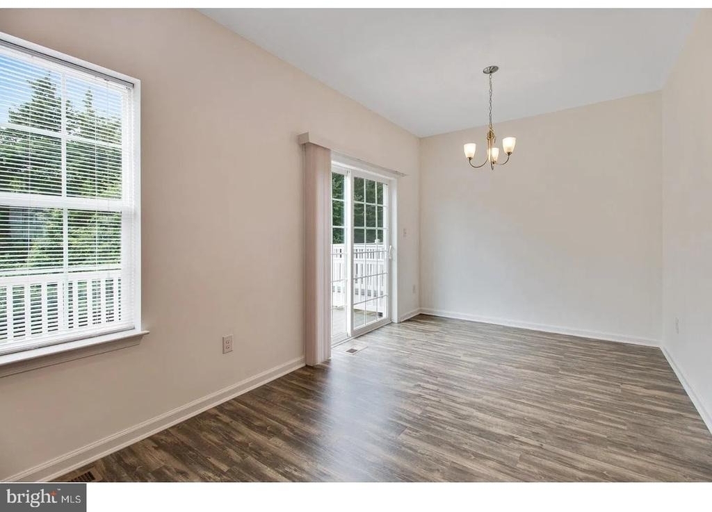 657 Jacobsen Circle - Photo 2