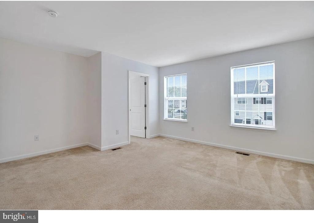 657 Jacobsen Circle - Photo 17