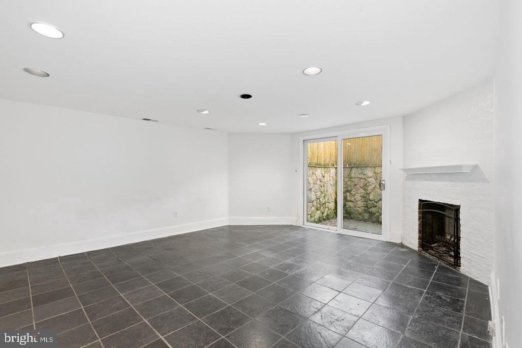308 East Capitol Street Ne - Photo 13