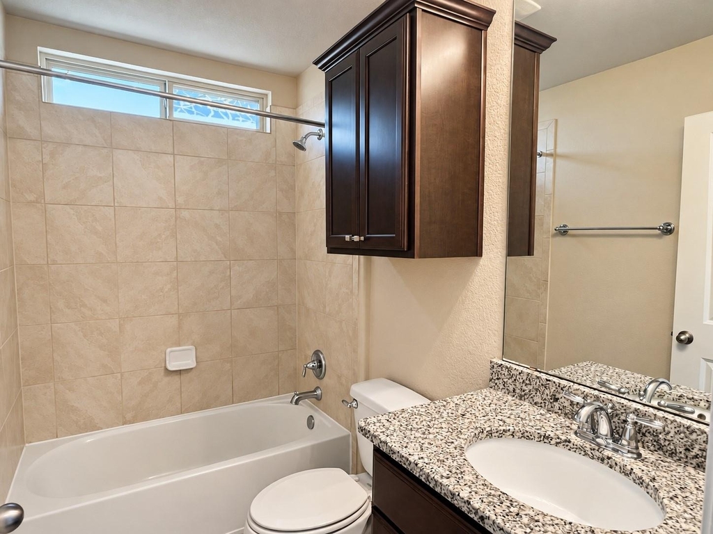 2637 Enza Dr - Photo 5
