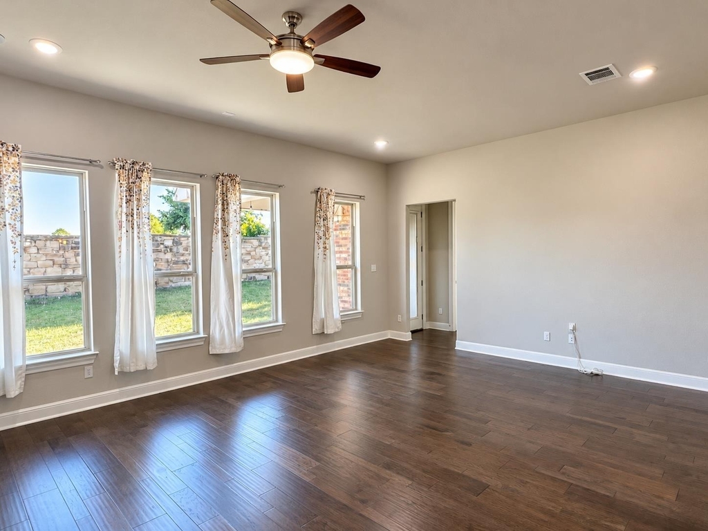 2637 Enza Dr - Photo 15