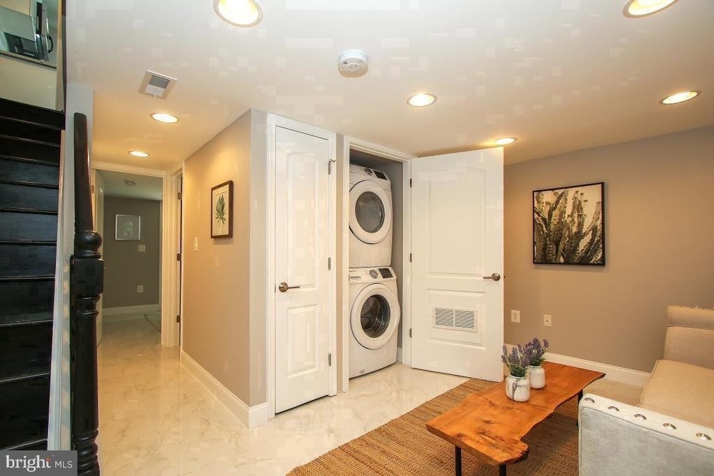 1441 Duncan Street Ne - Photo 11