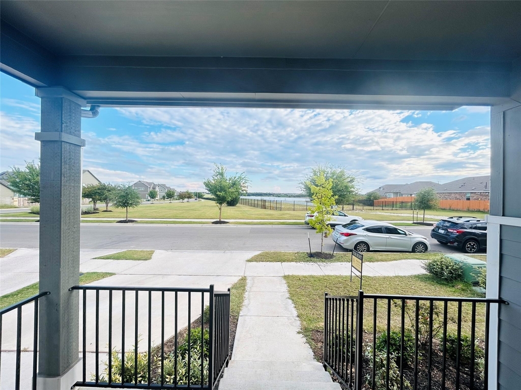 1521 Cobblecrest Ln - Photo 1