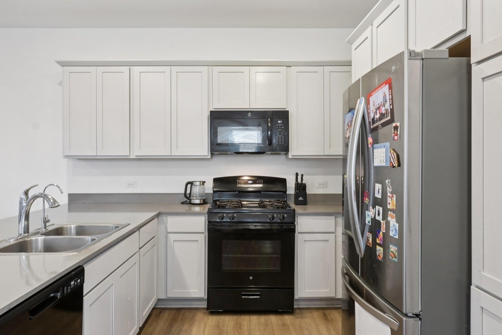 1521 Cobblecrest Ln - Photo 8