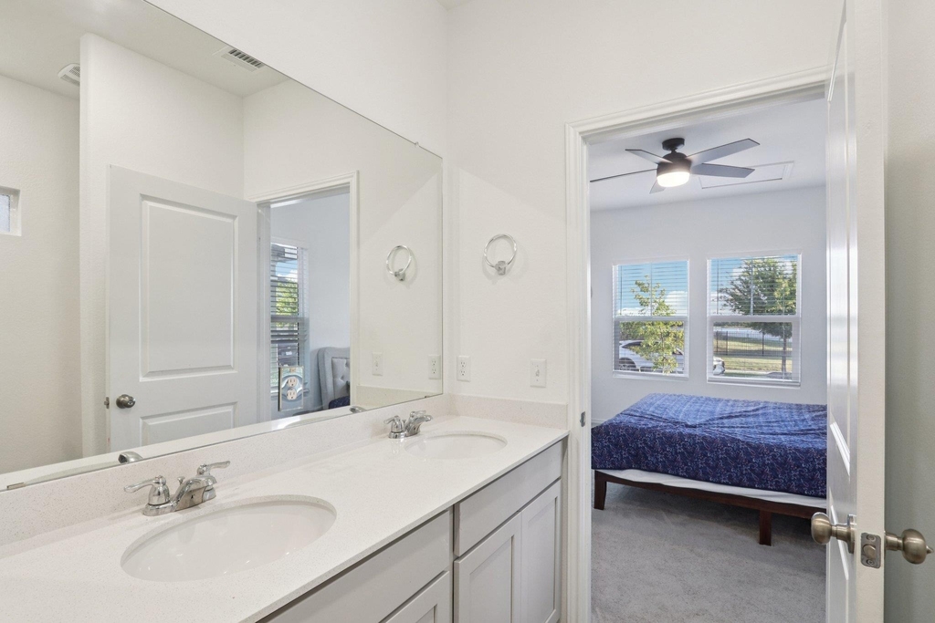 1521 Cobblecrest Ln - Photo 14