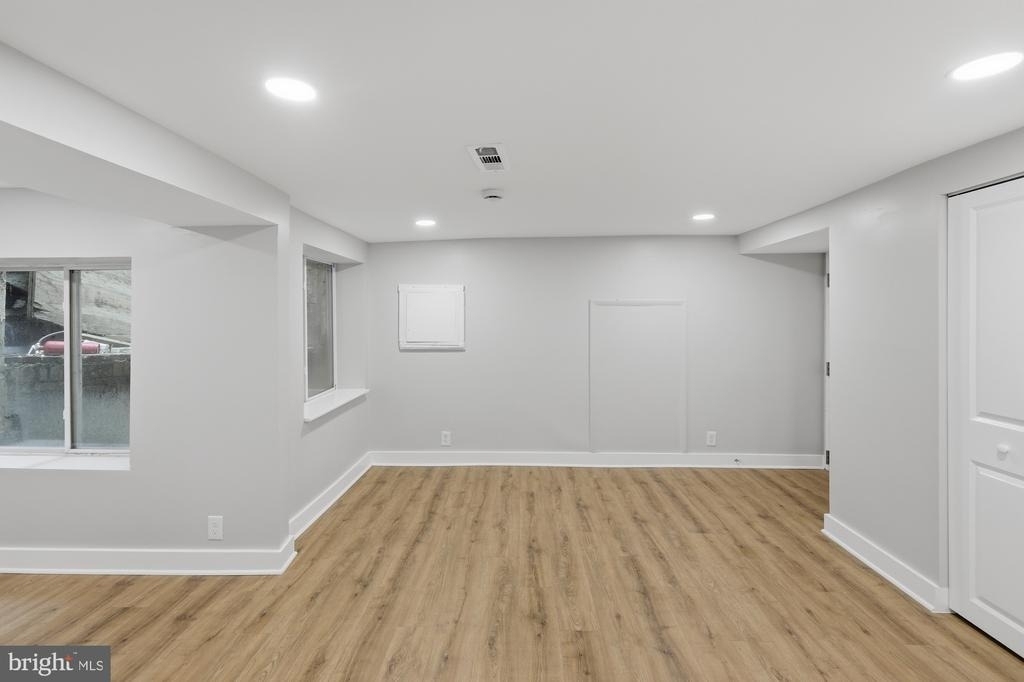 2388 Champlain Street Nw - Photo 16